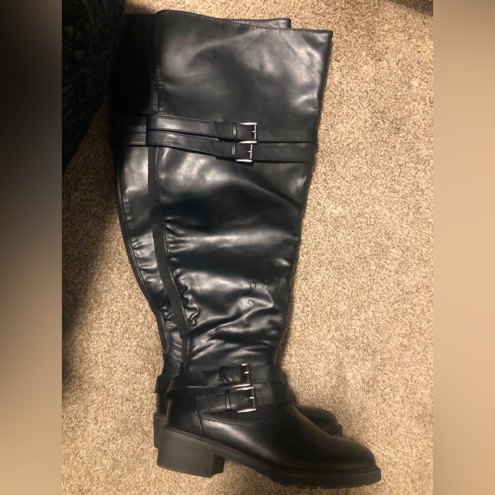 Torrid faux leather pull on thigh boots. Size 7. - Picture 4 of 14